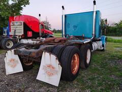 1979 FREIGHTLINER - Image 8