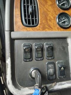 2007 PETERBILT 386 - Image 14