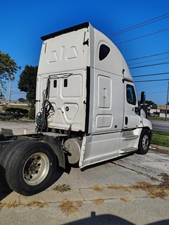 2012 FREIGHTLINER Cascadia - Image 19