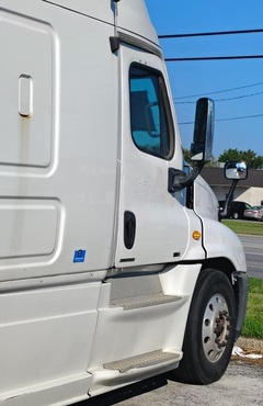 2012 FREIGHTLINER Cascadia - Image 21