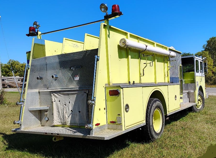 1987 PIERCE Dash - view 8 of 34