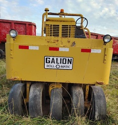1966 GALION UB-220 9 Wheel Pneumatic Roller - Image 4