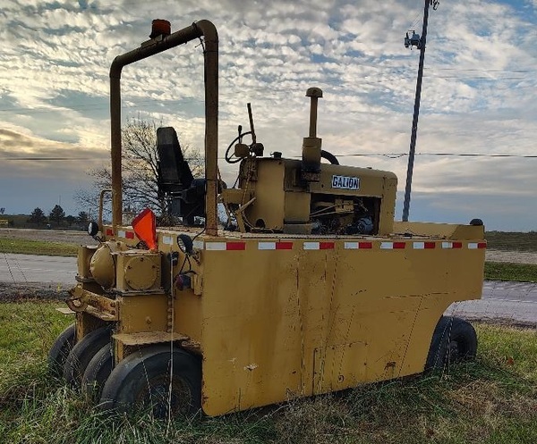 1966 GALION UB-220 9 Wheel Pneumatic Roller