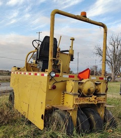 1966 GALION UB-220 9 Wheel Pneumatic Roller - Image 7