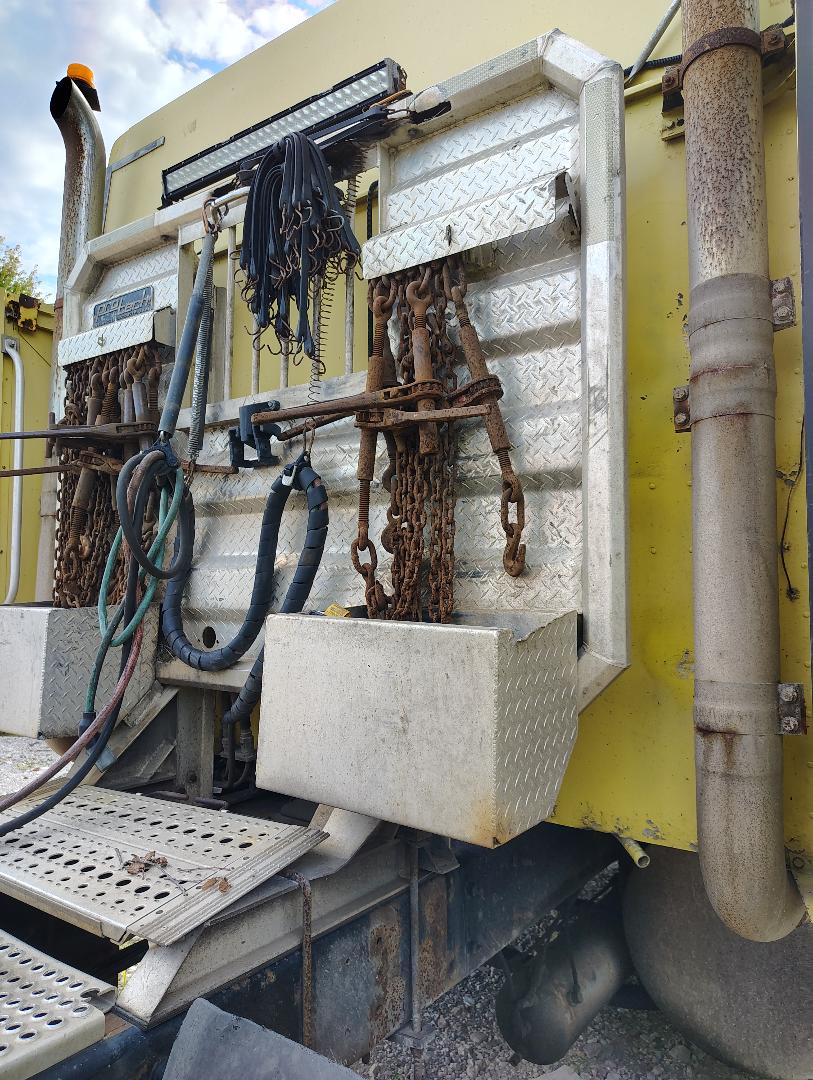 2005 INTERNATIONAL 9900i - view 4 of 26