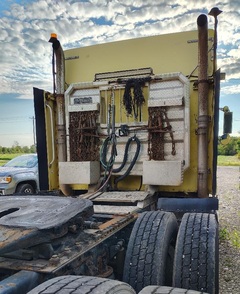 2005 INTERNATIONAL 9900i - Image 3