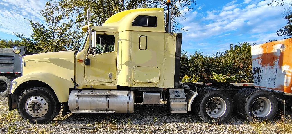 2005 INTERNATIONAL 9900i