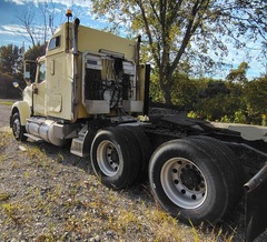 2005 INTERNATIONAL 9900i - Image 2