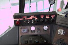 1990 PETERBILT 320 - Image 10