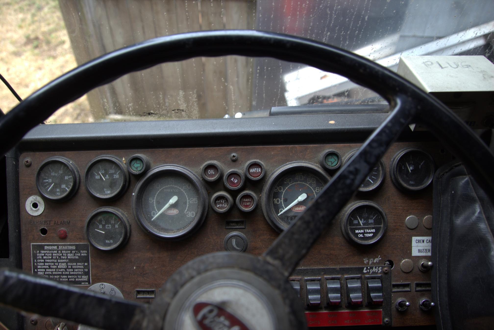 1990 PETERBILT 320 - Image 12