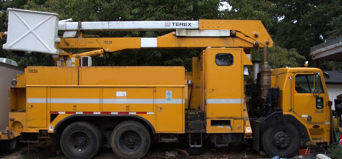 1990 TEREX 320 - Image 2