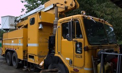 1990 TEREX 320 - Image 1