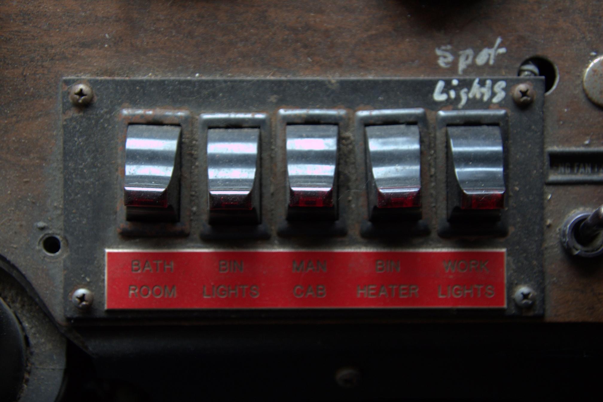 1990 TEREX 320 - Image 18