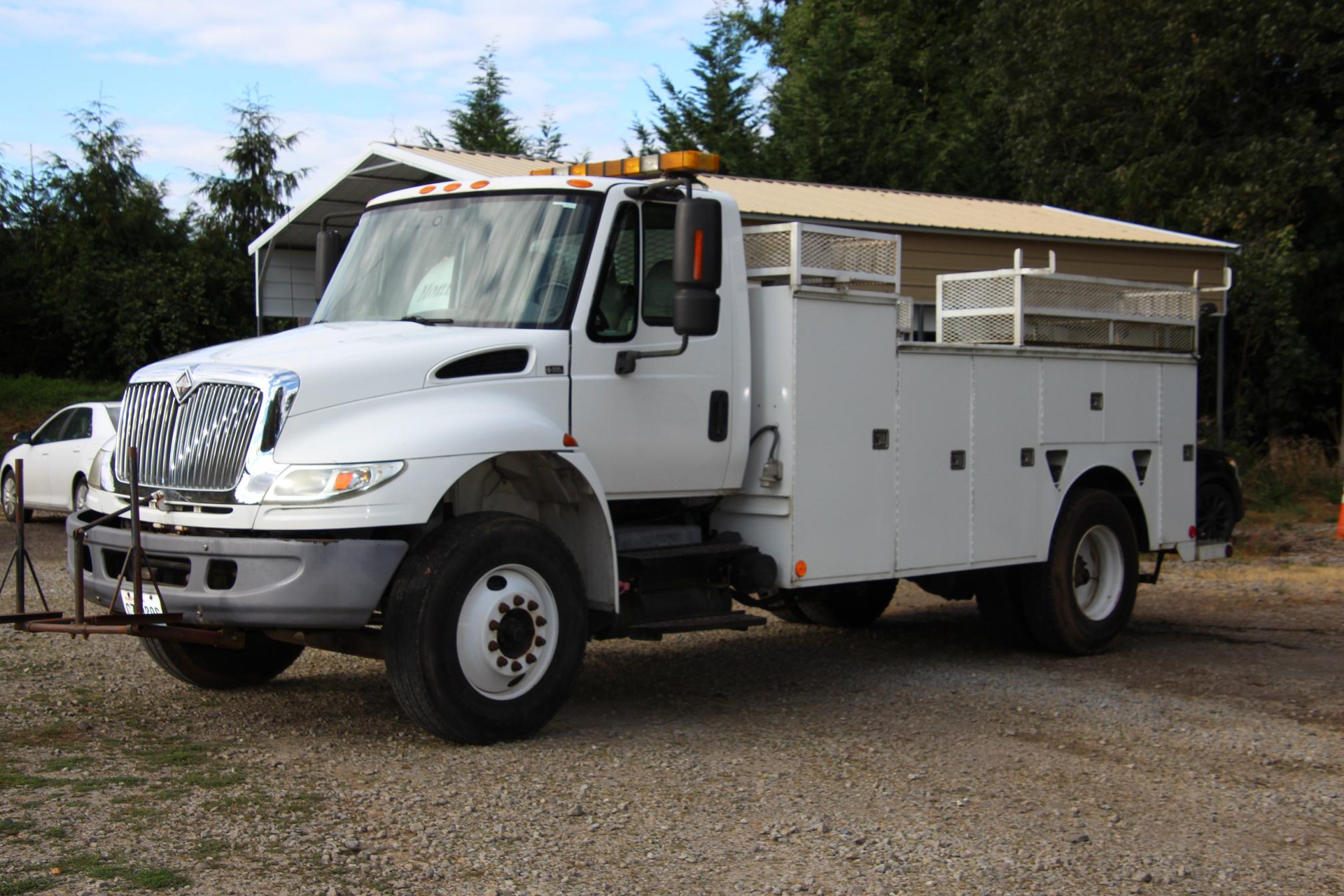 2006 INTERNATIONAL DuraStar 4400 - Image 2
