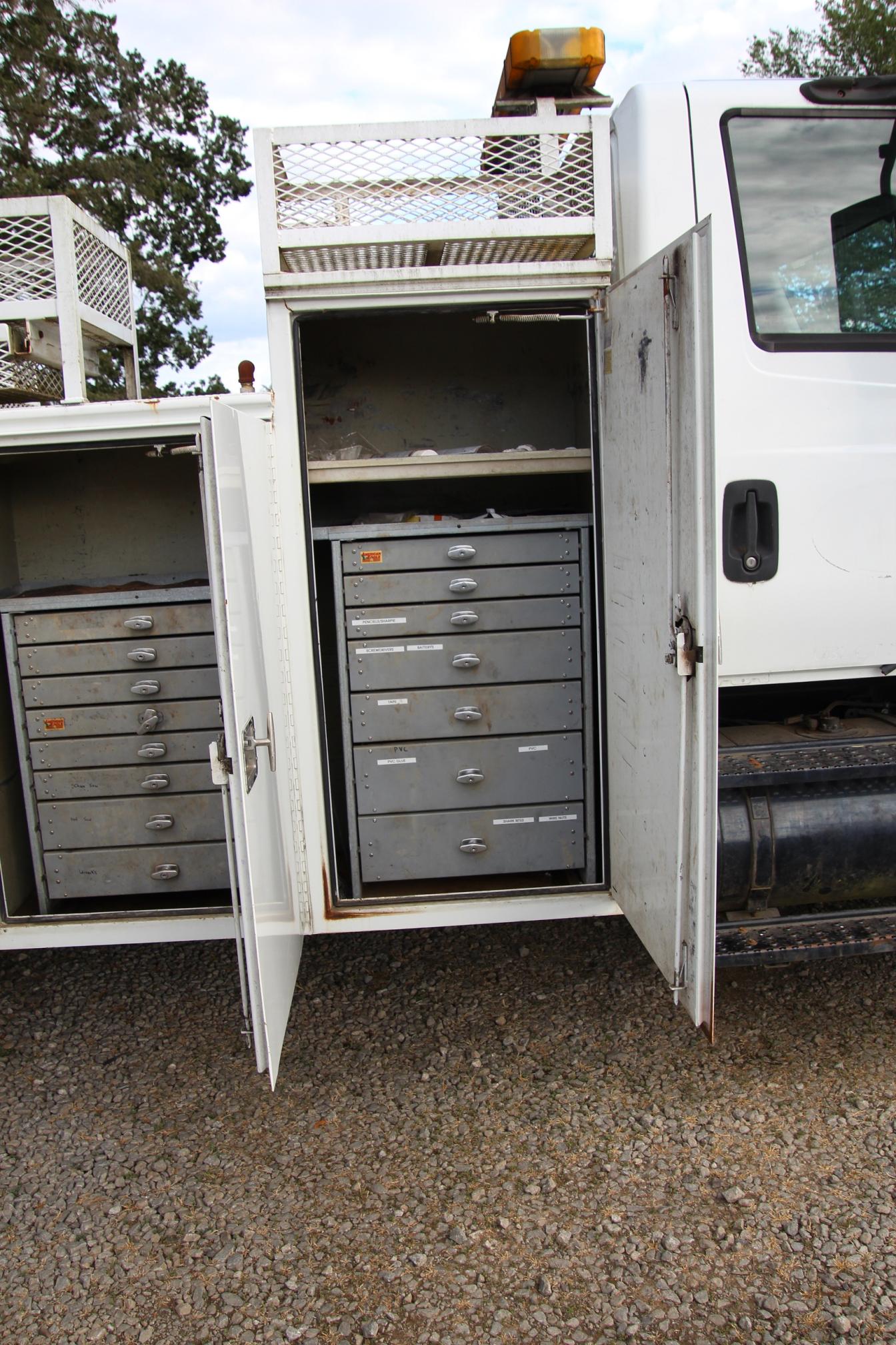 2006 INTERNATIONAL DuraStar 4400 - Image 11