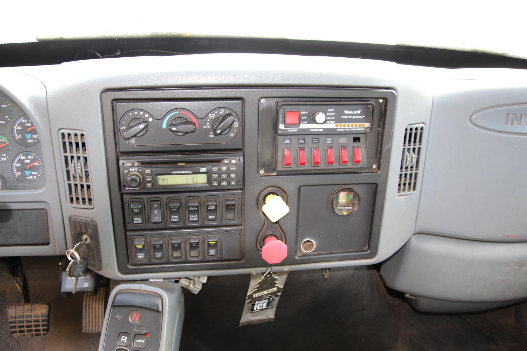 2006 INTERNATIONAL DuraStar 4400 - Image 22