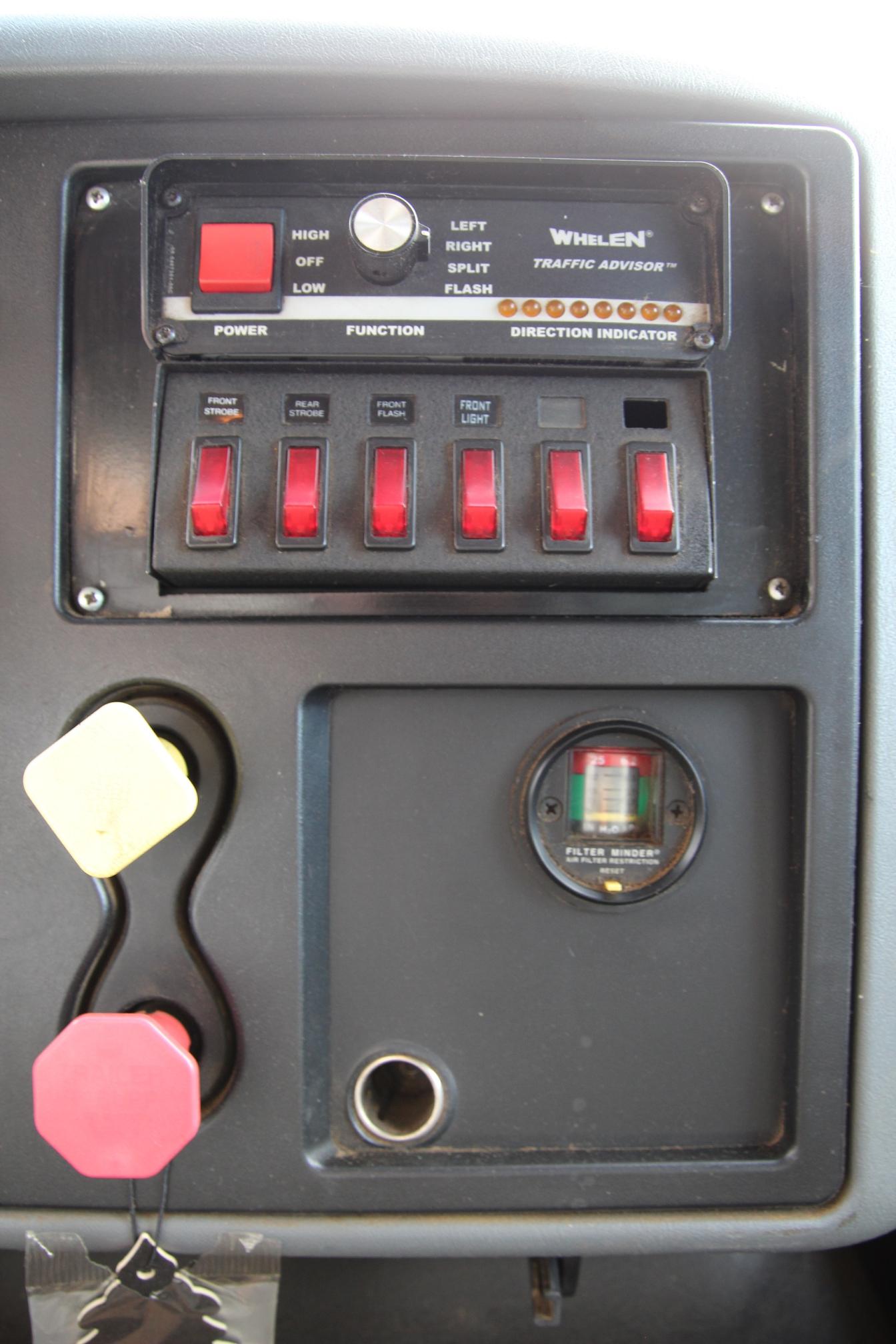 2006 INTERNATIONAL DuraStar 4400 - Image 25