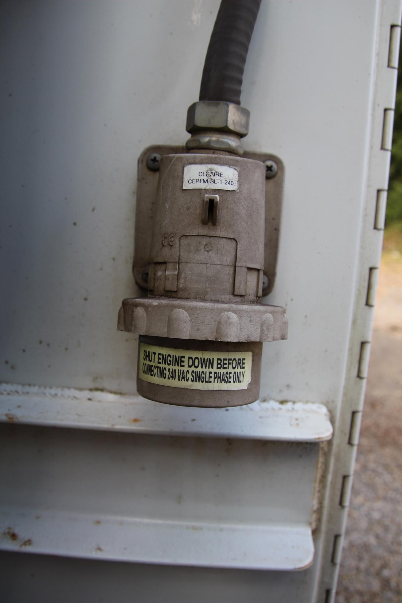 2006 INTERNATIONAL DuraStar 4400 - Image 16