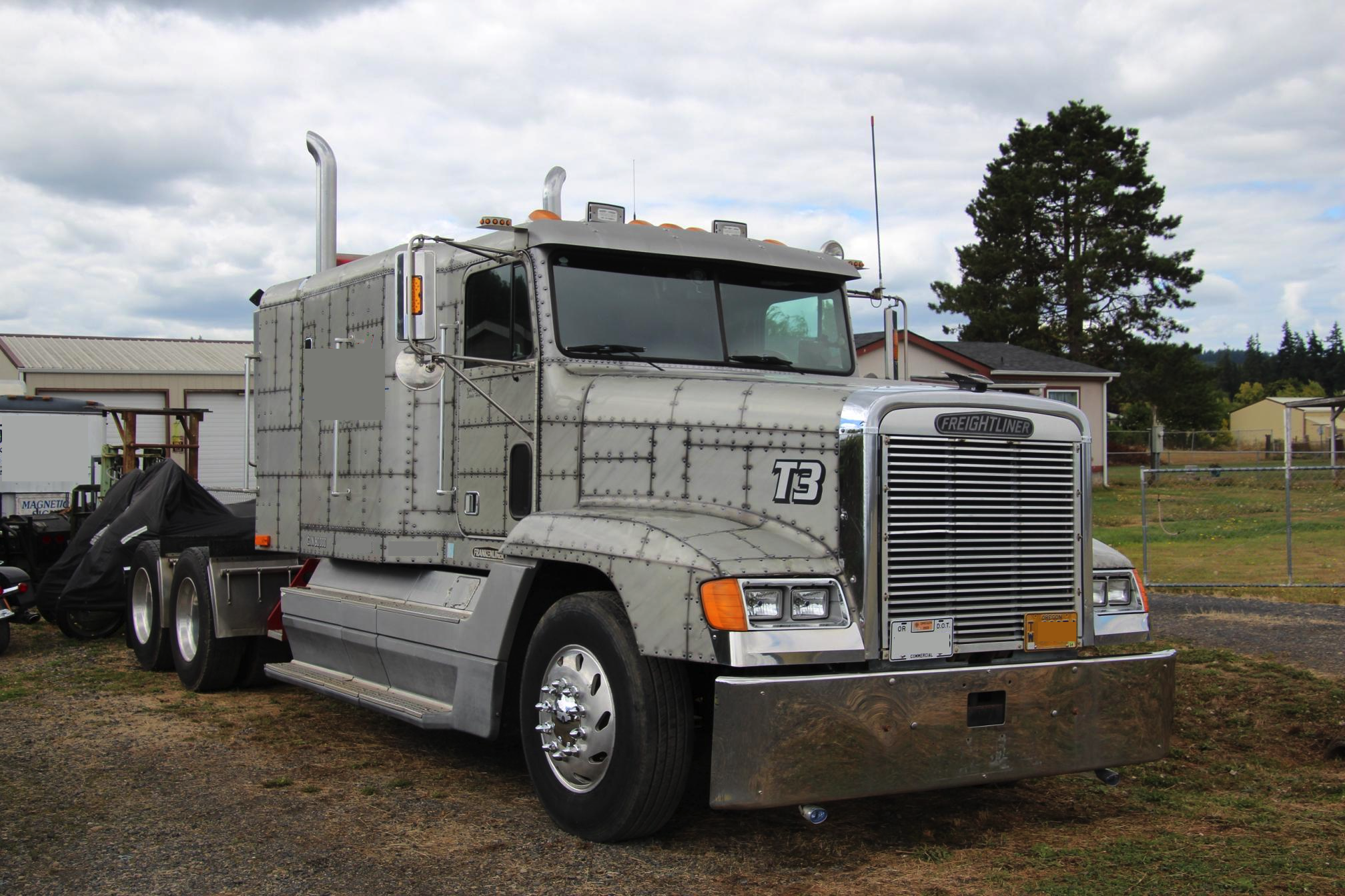 1995 FREIGHTLINER 120 - Image 2