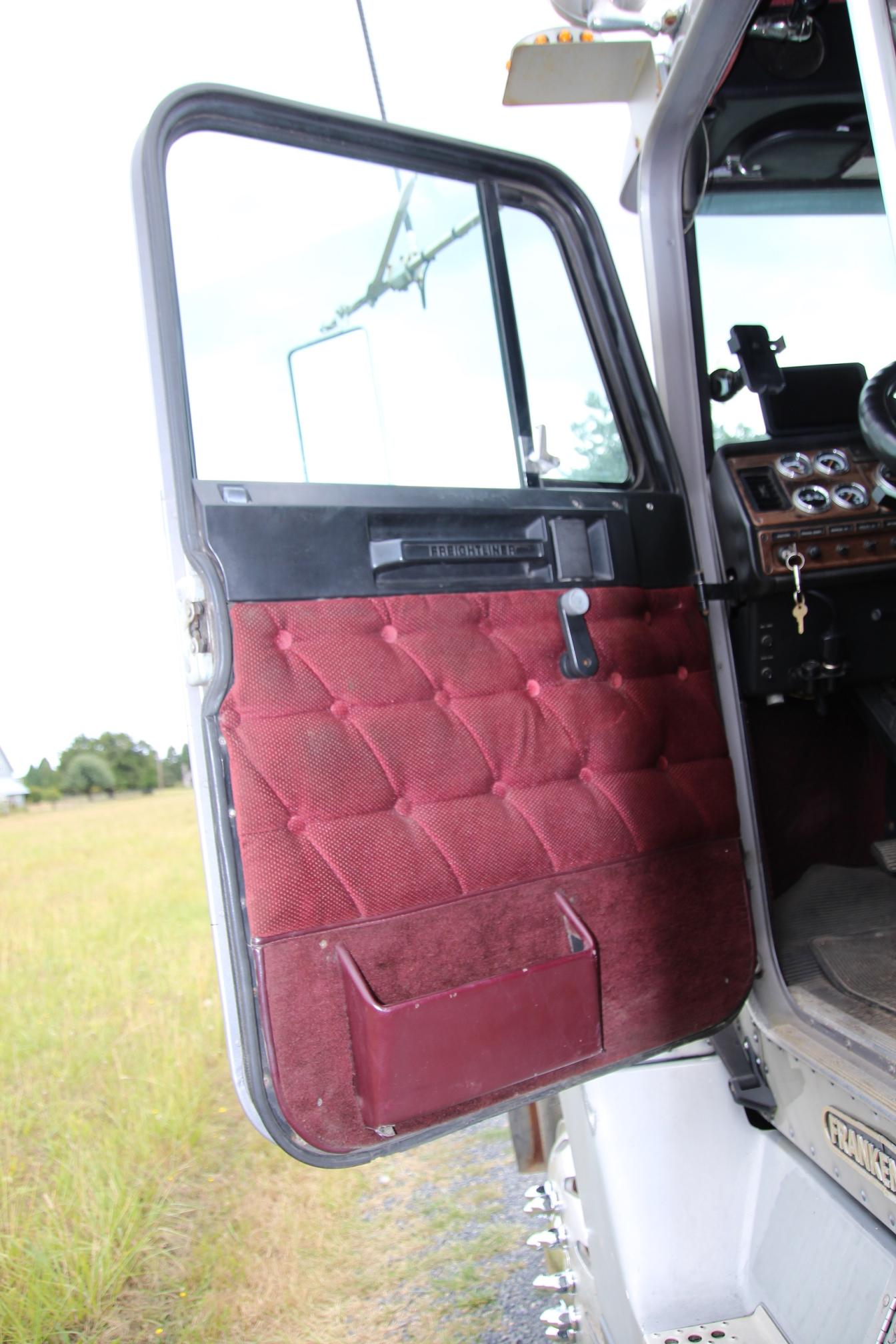 1995 FREIGHTLINER 120 - view 17 of 47