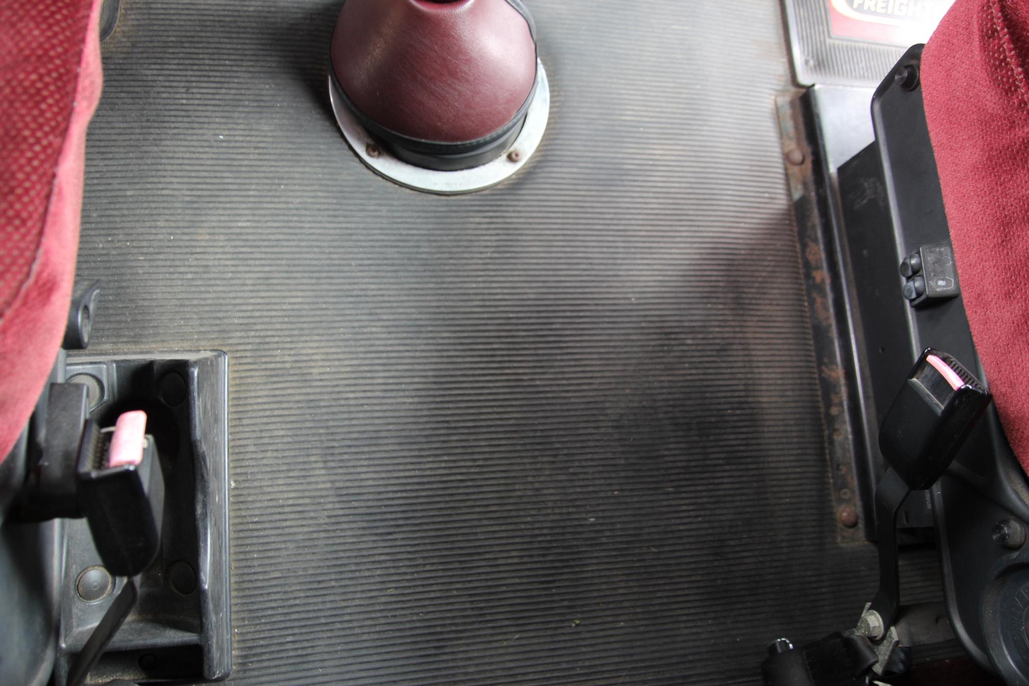 1995 FREIGHTLINER 120 - Image 39