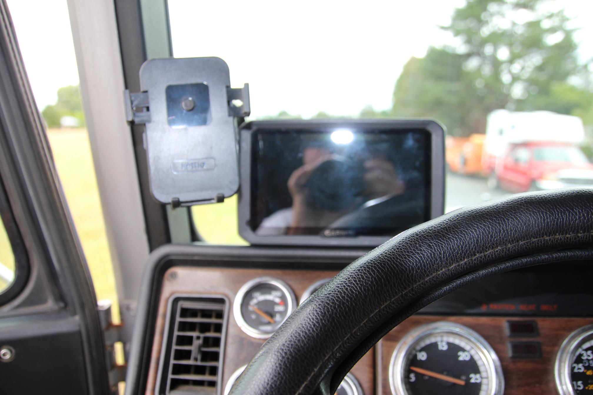 1995 FREIGHTLINER 120 - Image 41