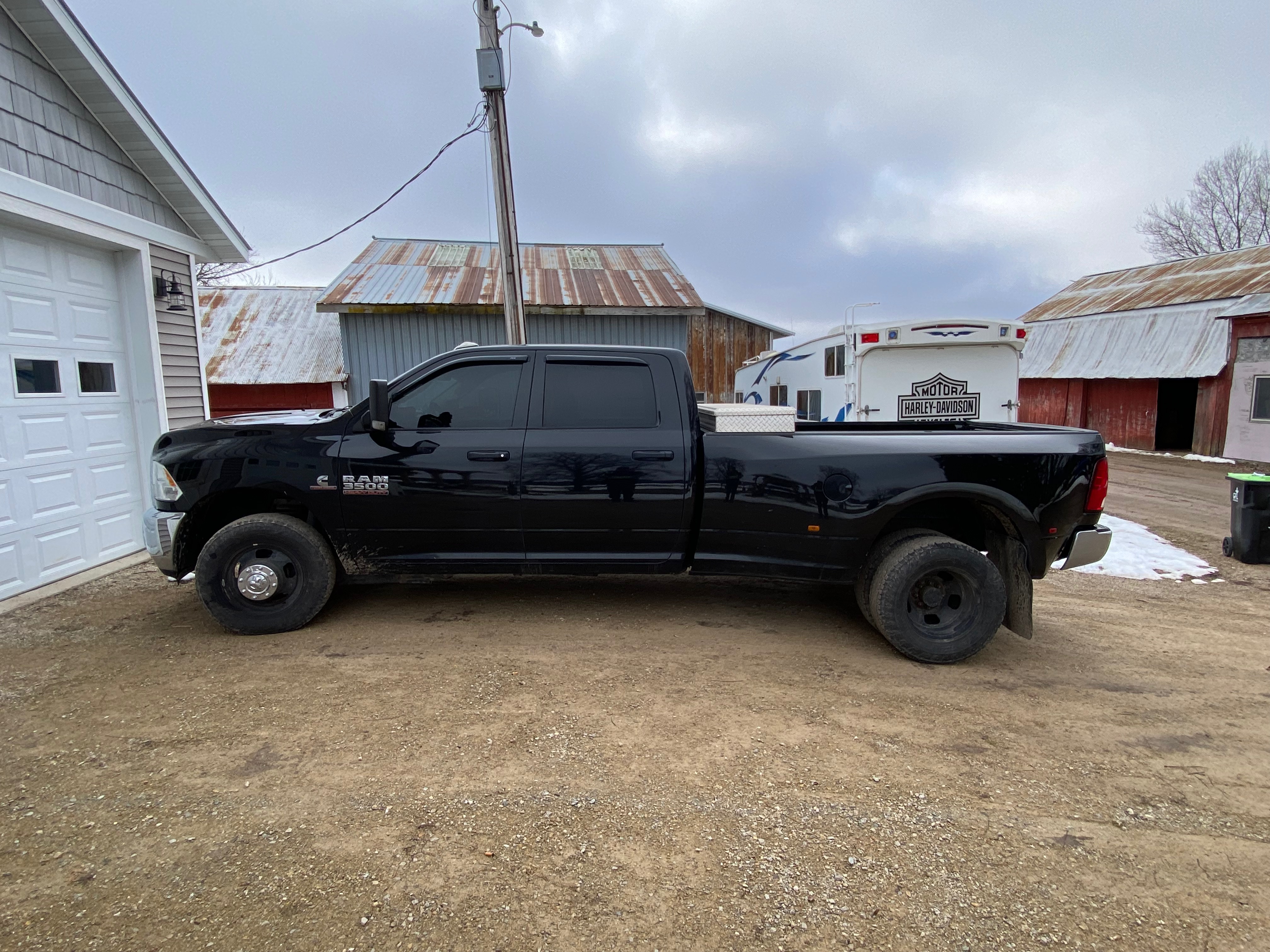 2018 DODGE 3500 - view 4 of 25
