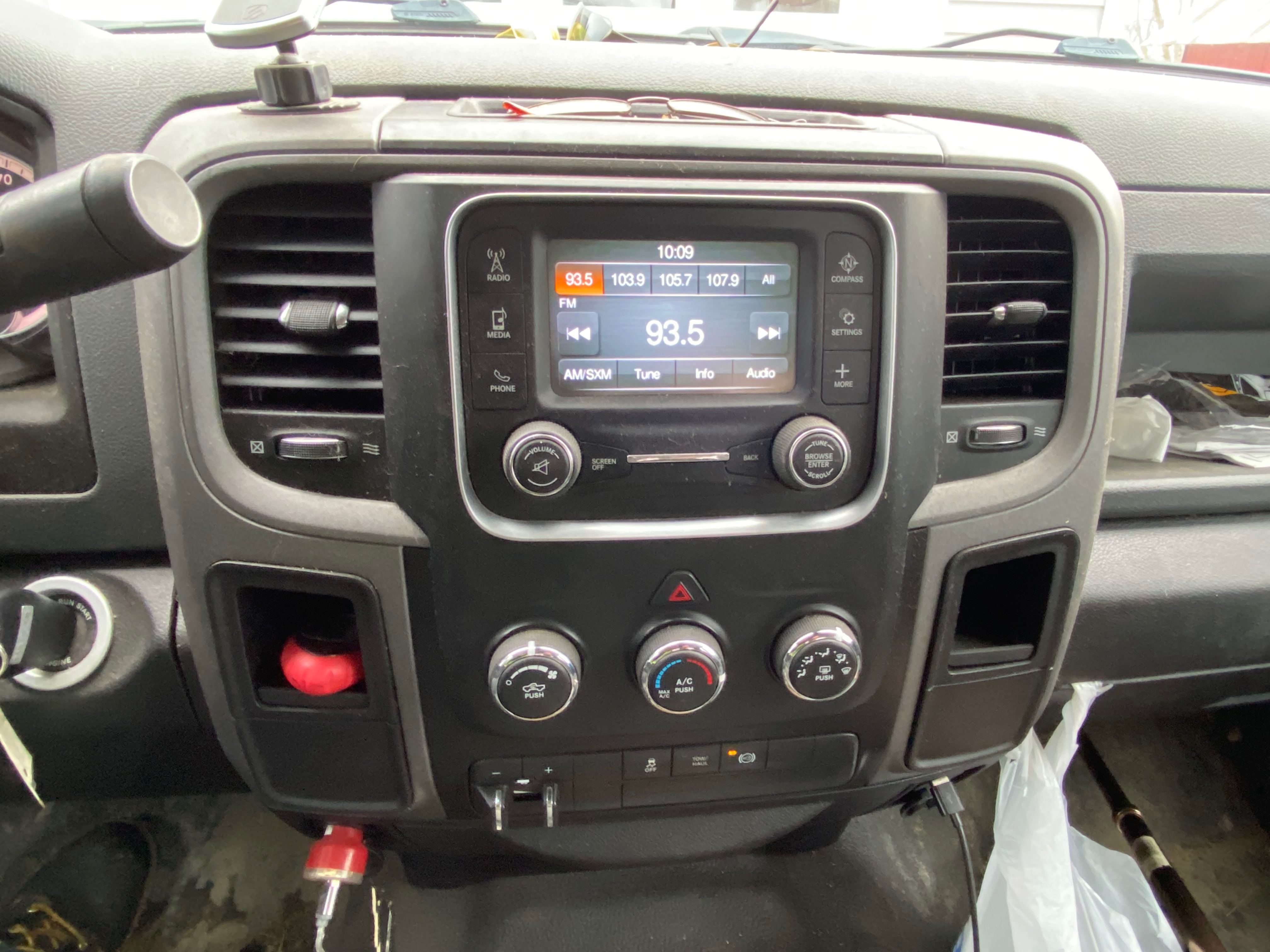 2018 DODGE 3500 - view 14 of 25