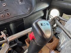 2003 PETERBILT 385 - Image 14