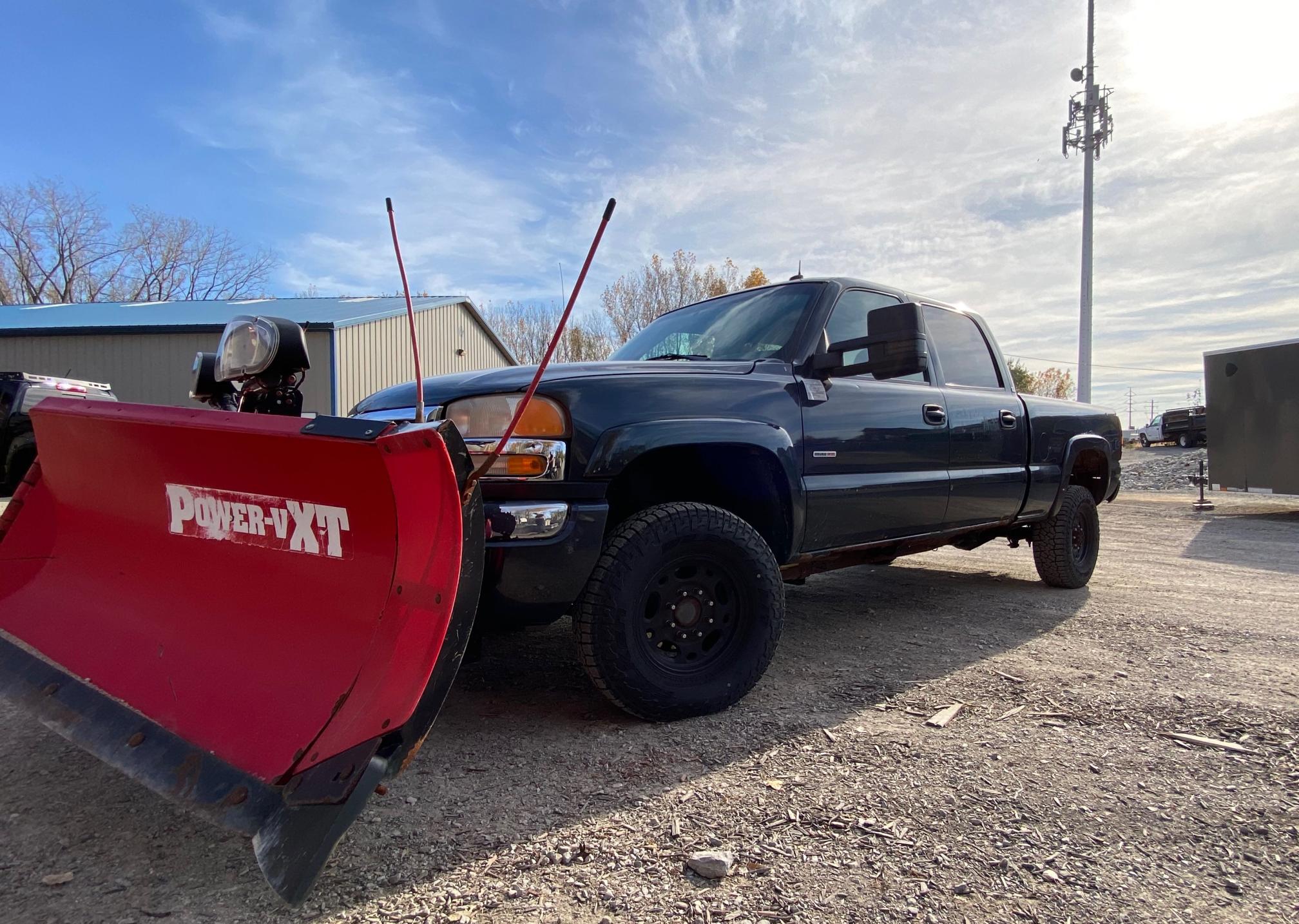 2003 GMC Sierra - view 1 of 21