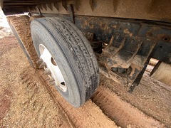 1999 STERLING Tri-axle - Image 25