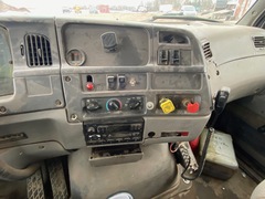 1999 STERLING Tri-axle - Image 12