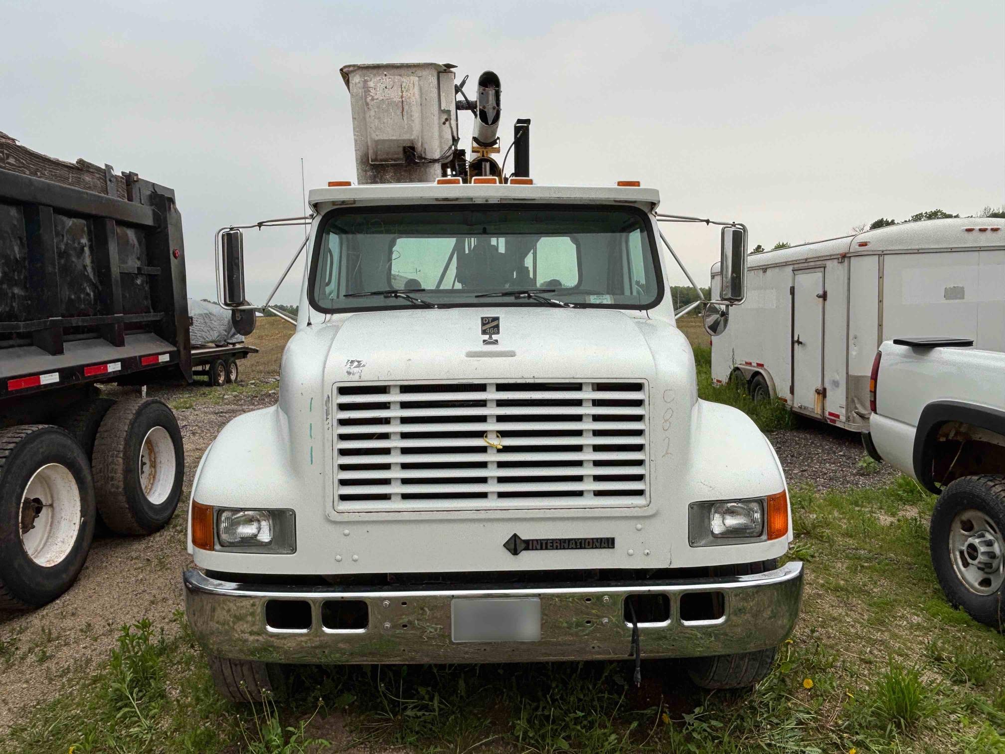 1998 INTERNATIONAL 4700 - view 3 of 26