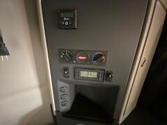 2020 PETERBILT 579 - Image 24