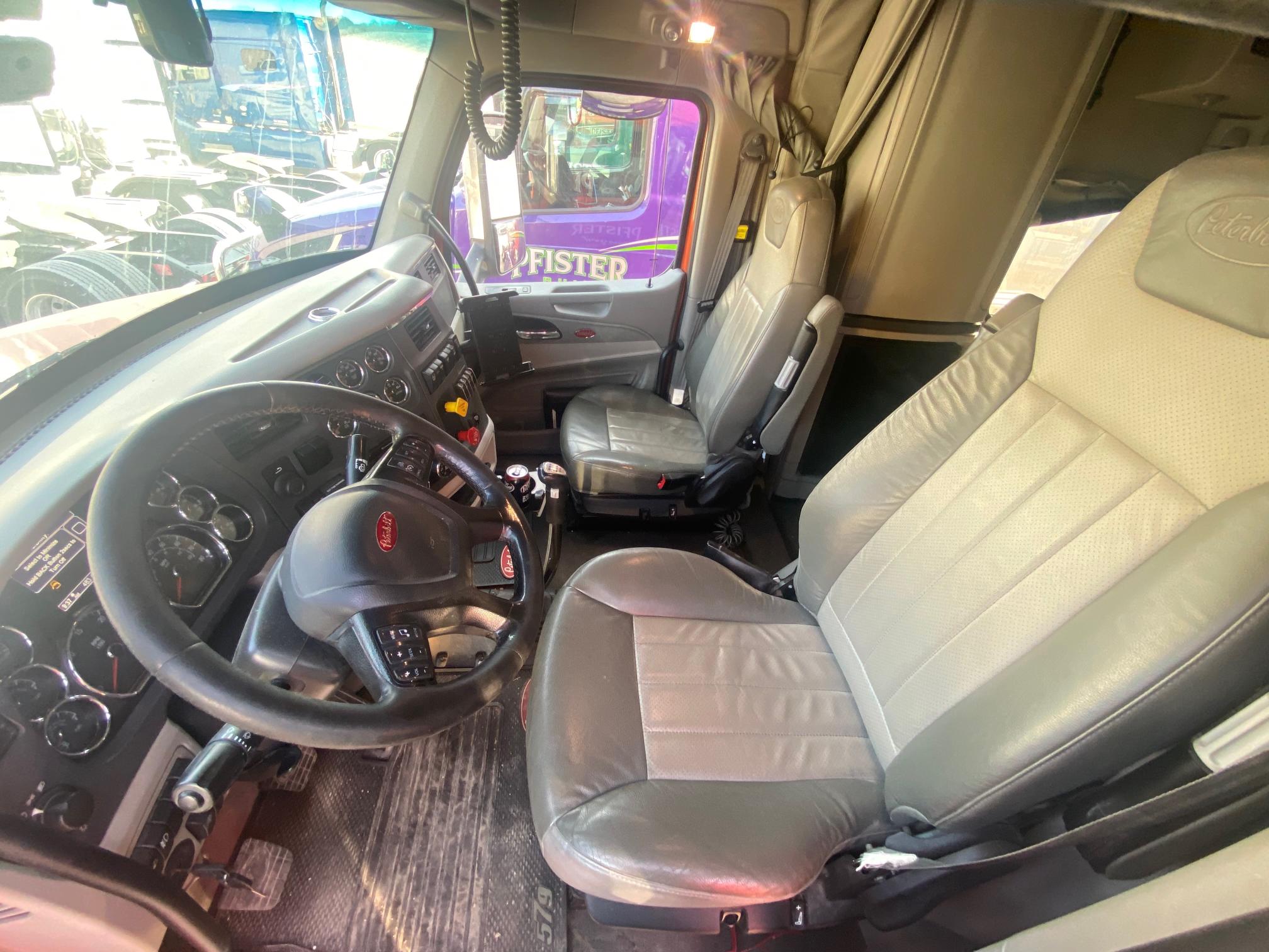 2020 PETERBILT 579 - view 13 of 40