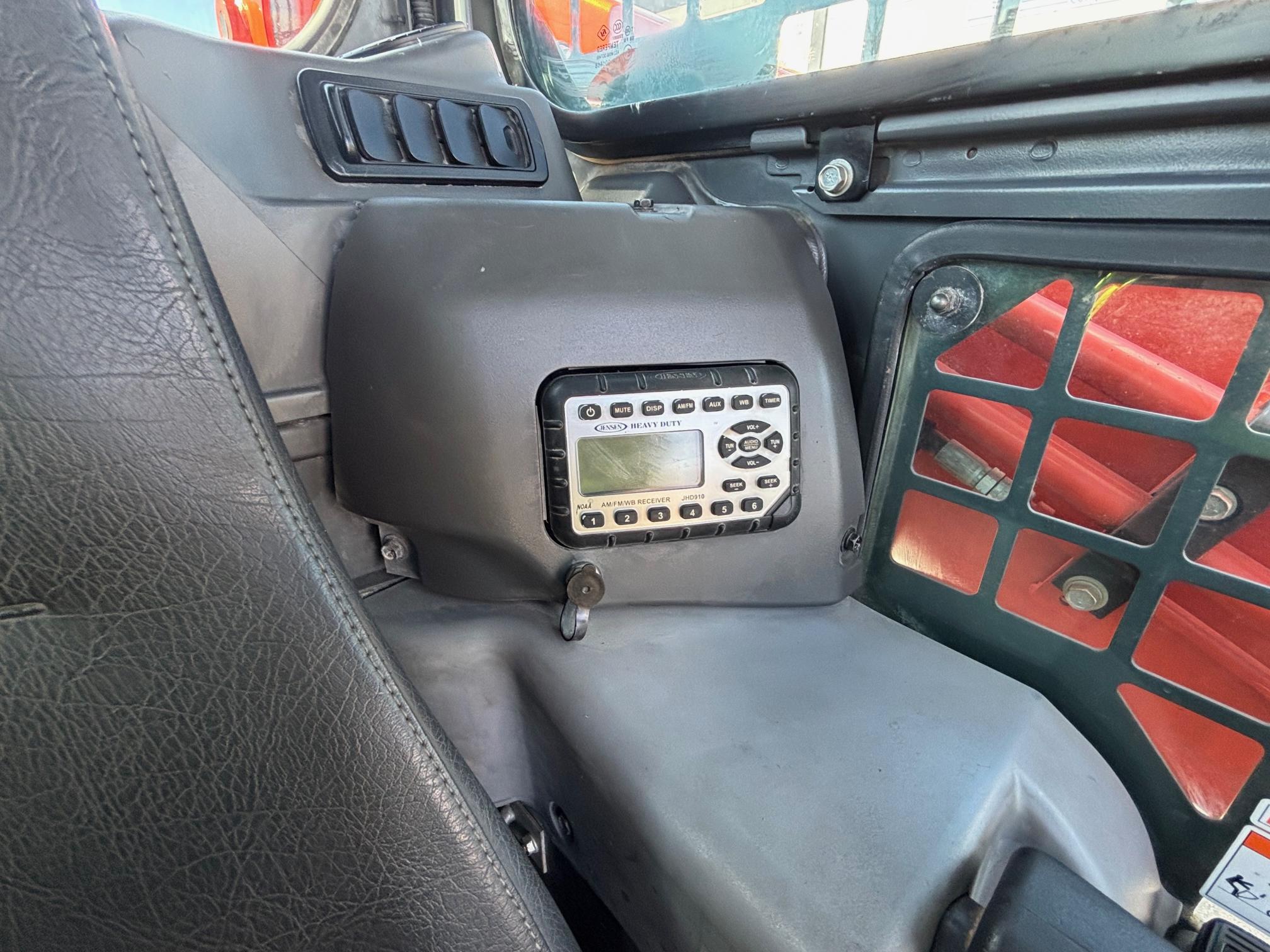 2018 KUBOTA SVL 95-2S - view 18 of 31