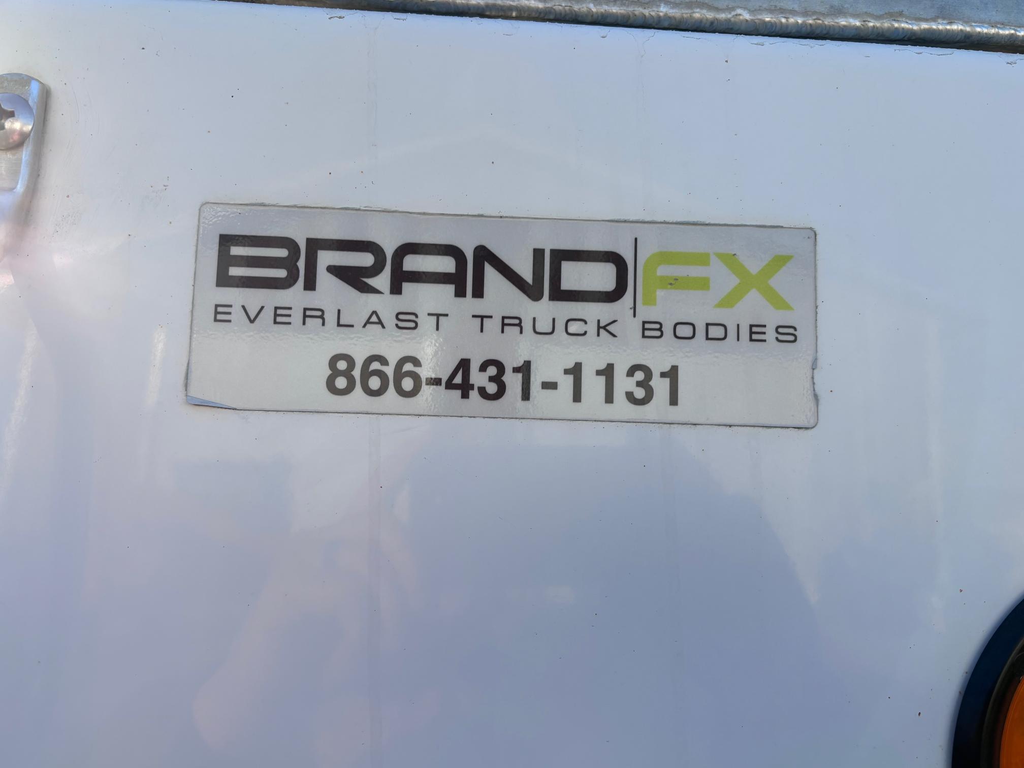 2017 RAM 3500 - view 19 of 31