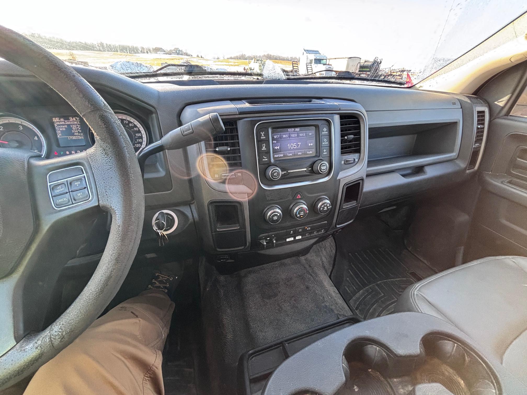 2017 RAM 3500 - view 12 of 31