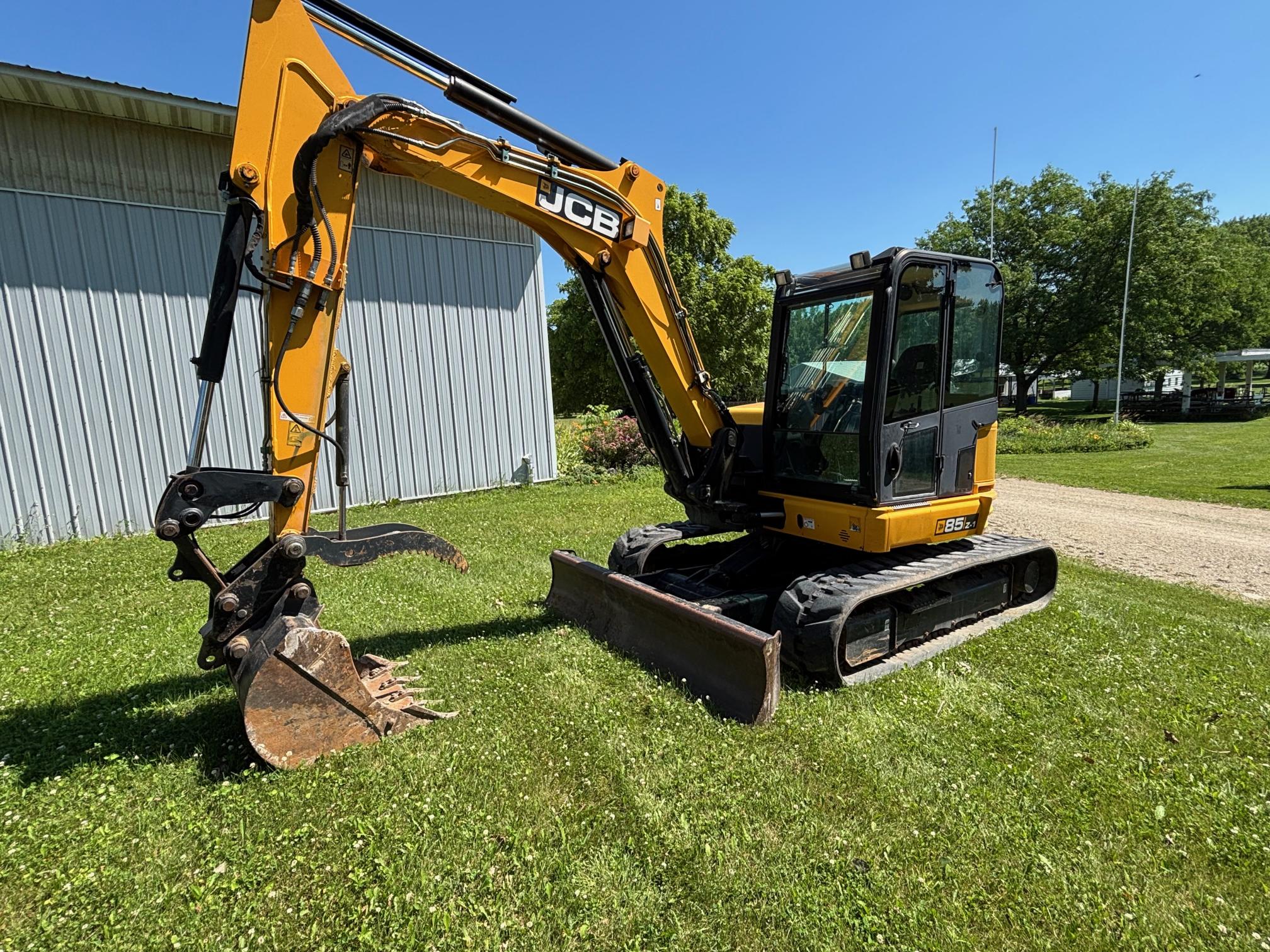 2014 JCB 85Z-1 - view 2 of 35