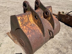 2000 CFS INC 48 Bucket - Image 3