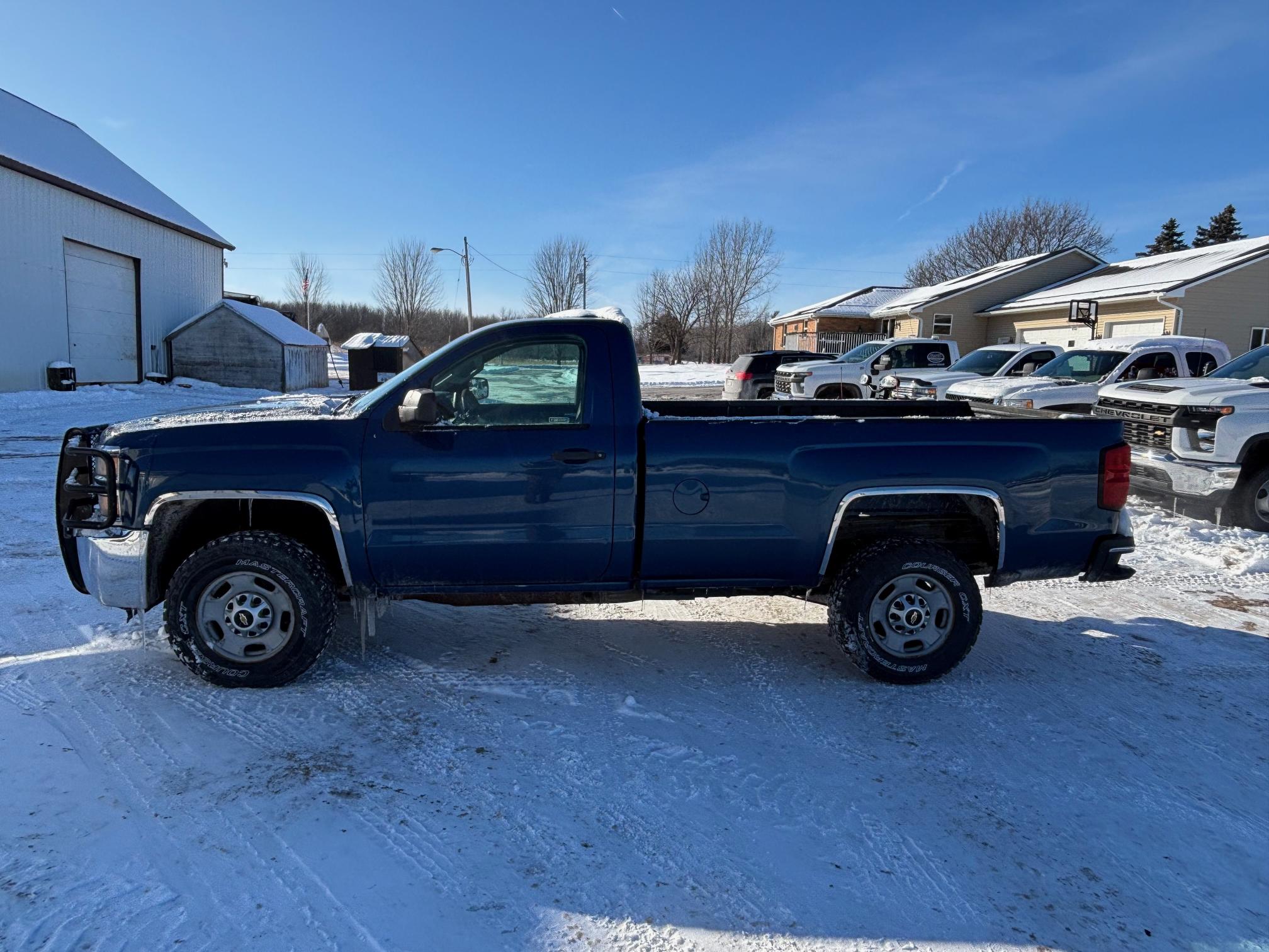 2015 CHEVROLET Silverado 2500 - view 3 of 23
