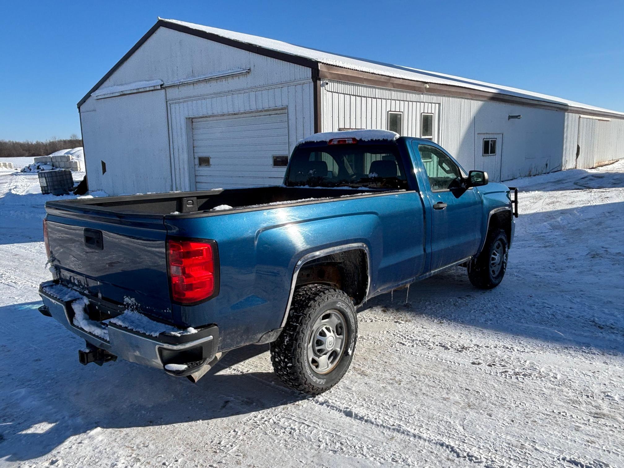 2015 CHEVROLET Silverado 2500 - view 6 of 23
