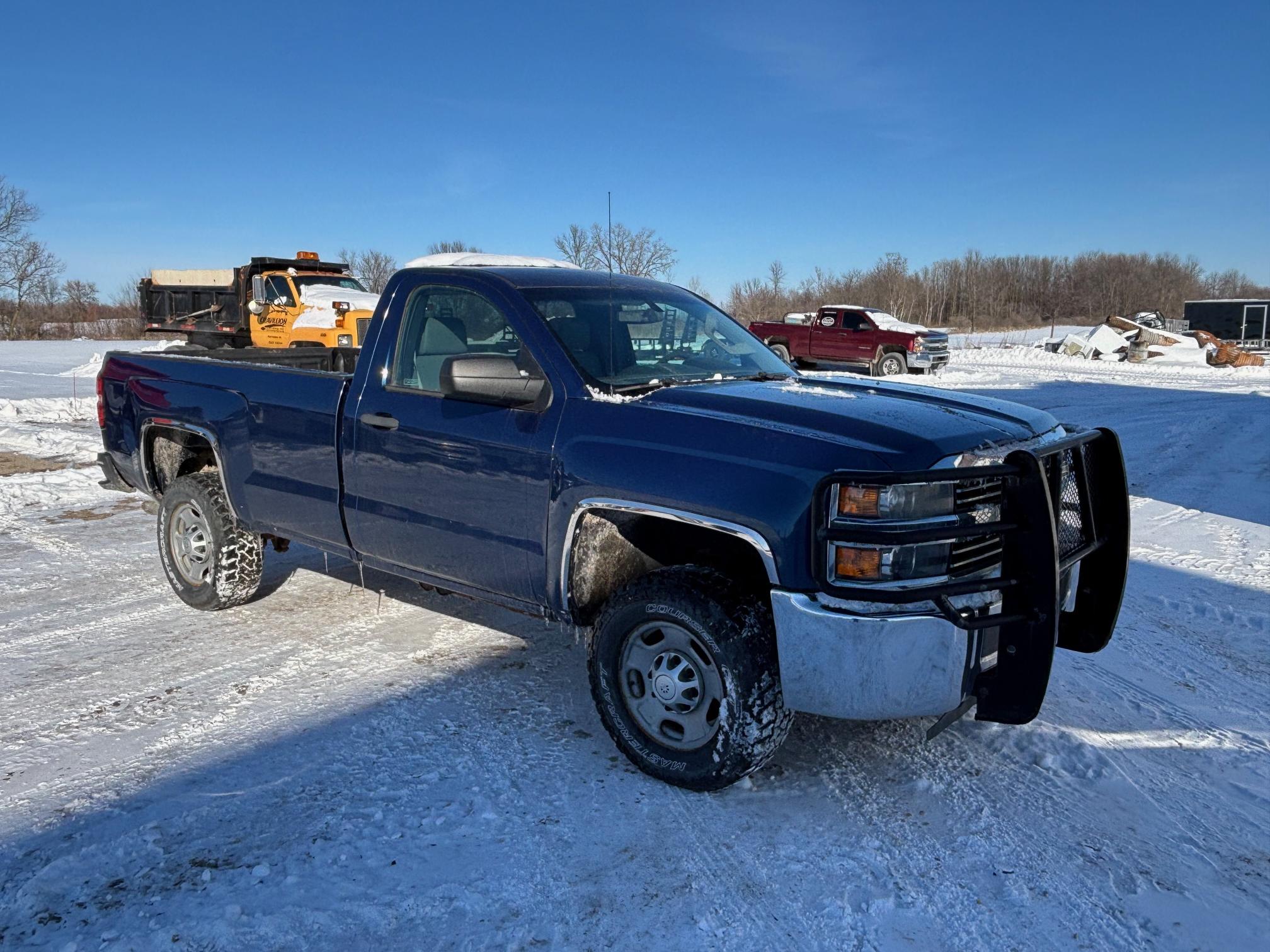2015 CHEVROLET Silverado 2500 - view 17 of 23