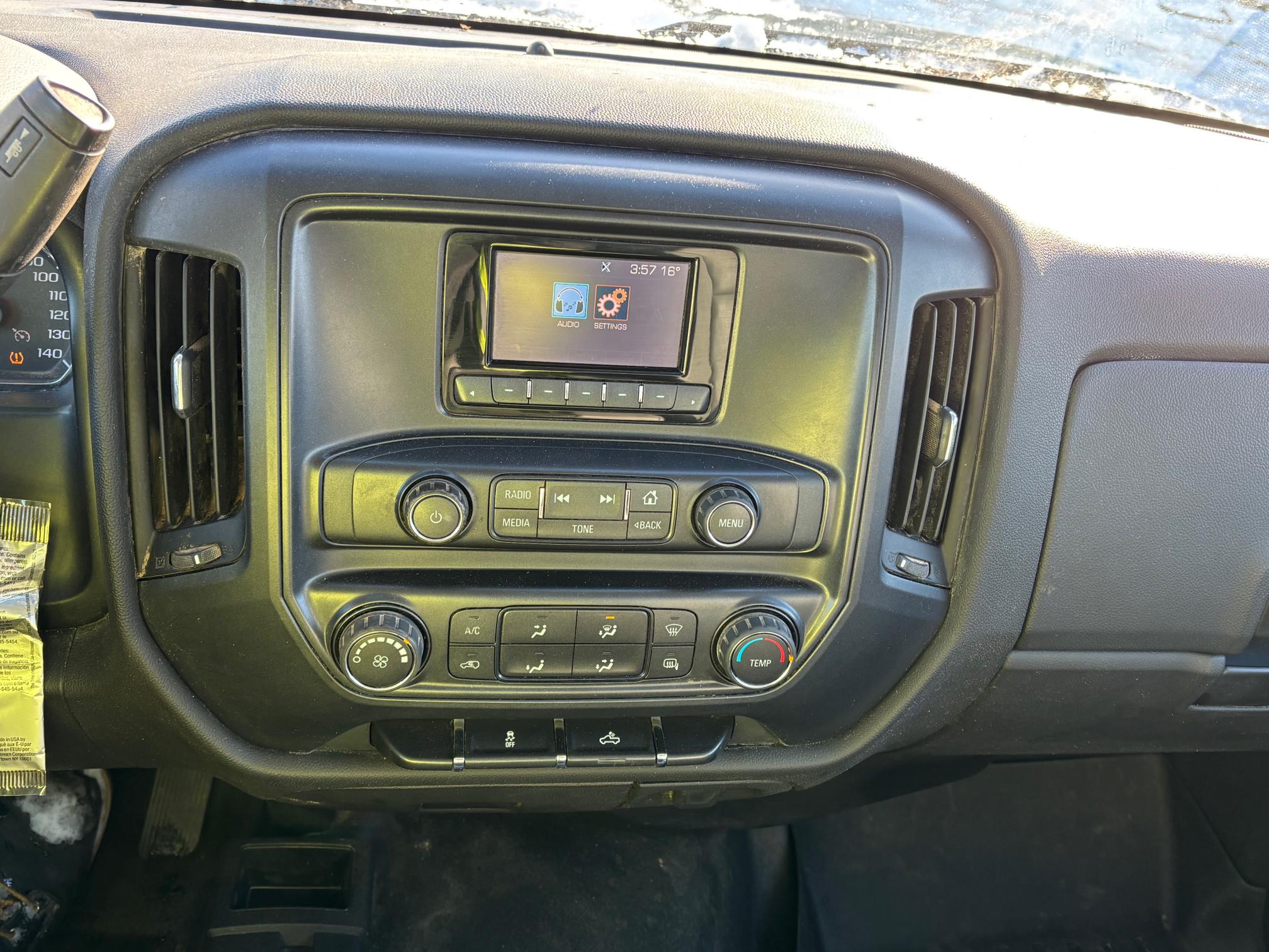 2015 CHEVROLET Silverado 2500 - view 11 of 23