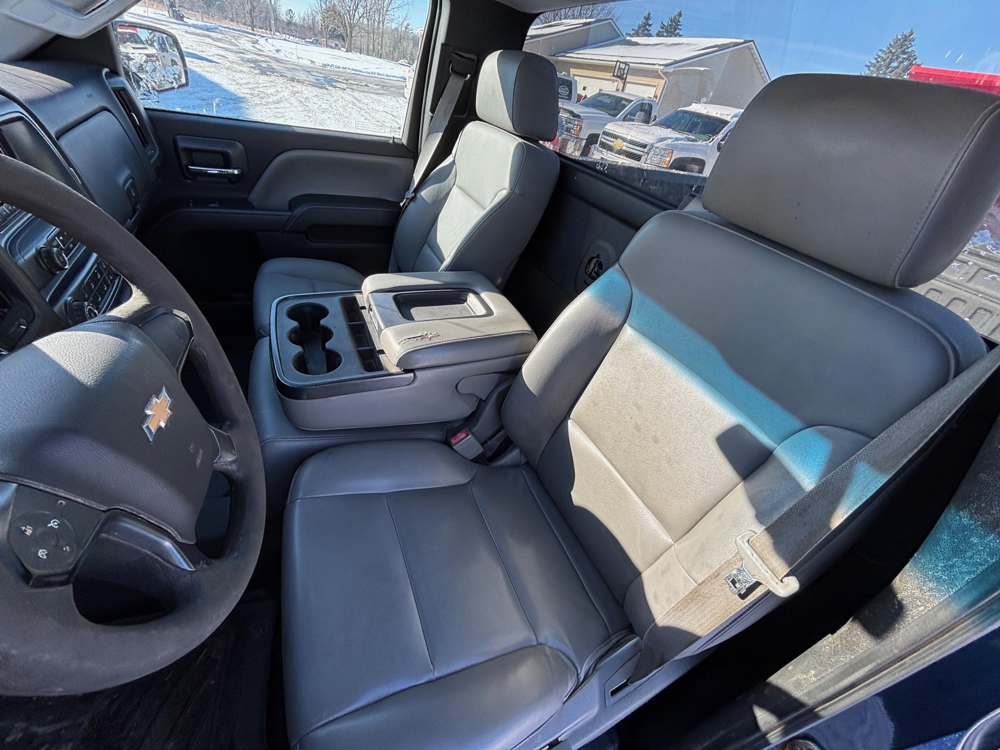 2015 CHEVROLET Silverado 2500 - view 15 of 23