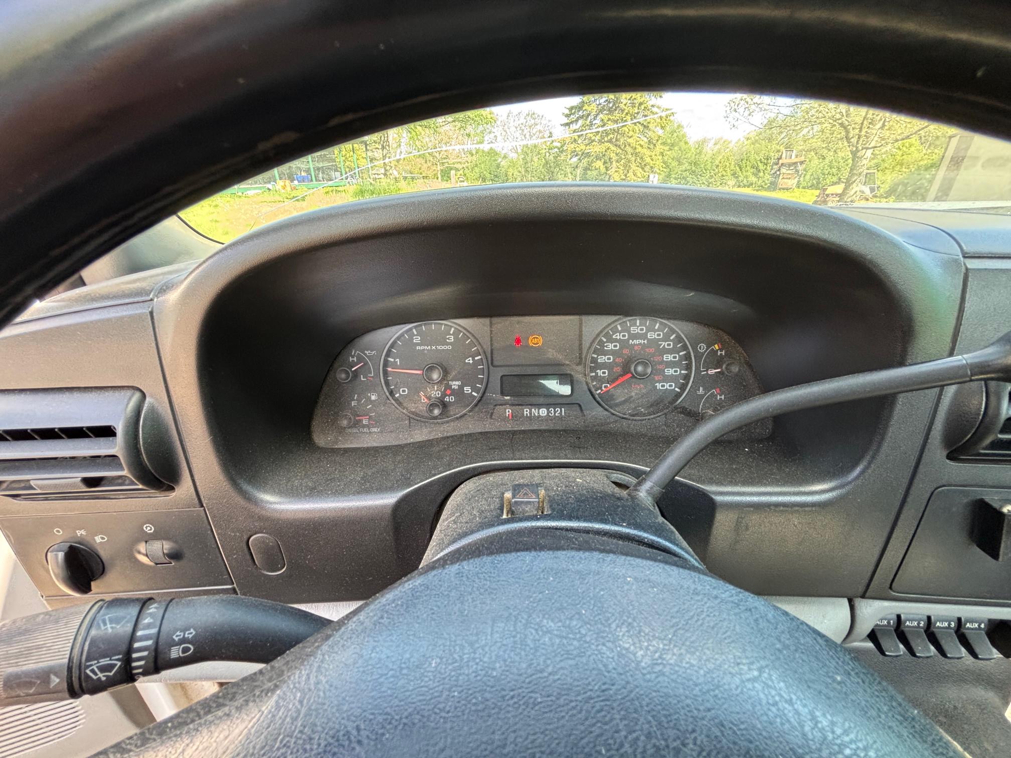 2005 FORD F350 - view 11 of 16