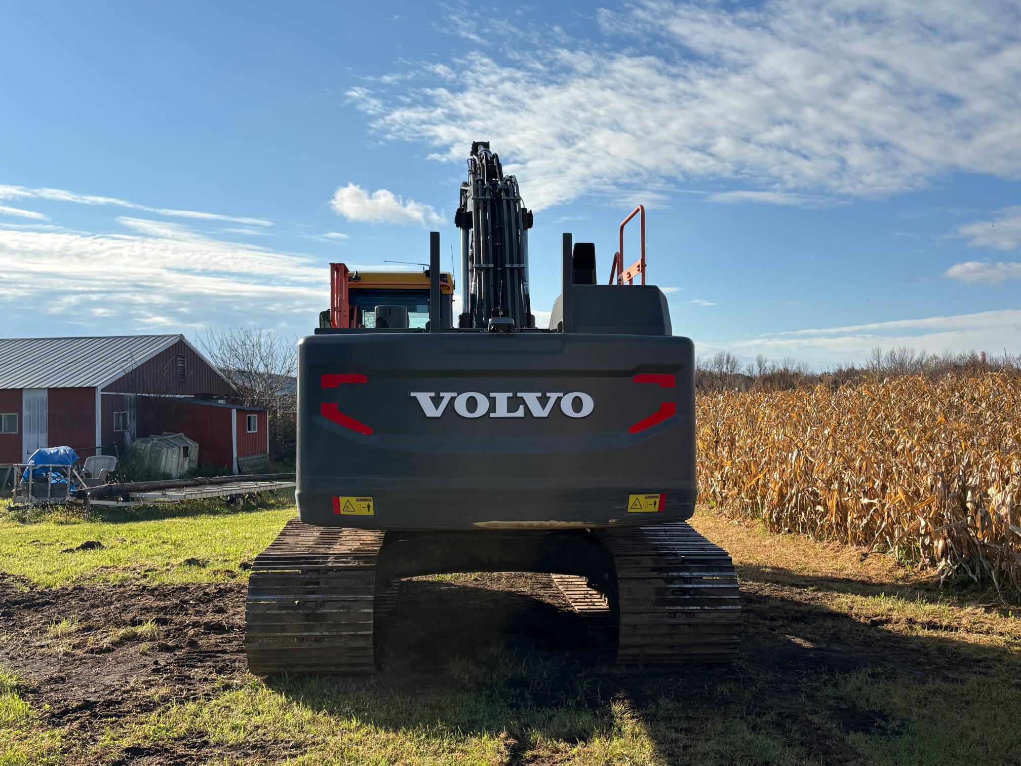 2019 VOLVO EC220EL - view 7 of 31