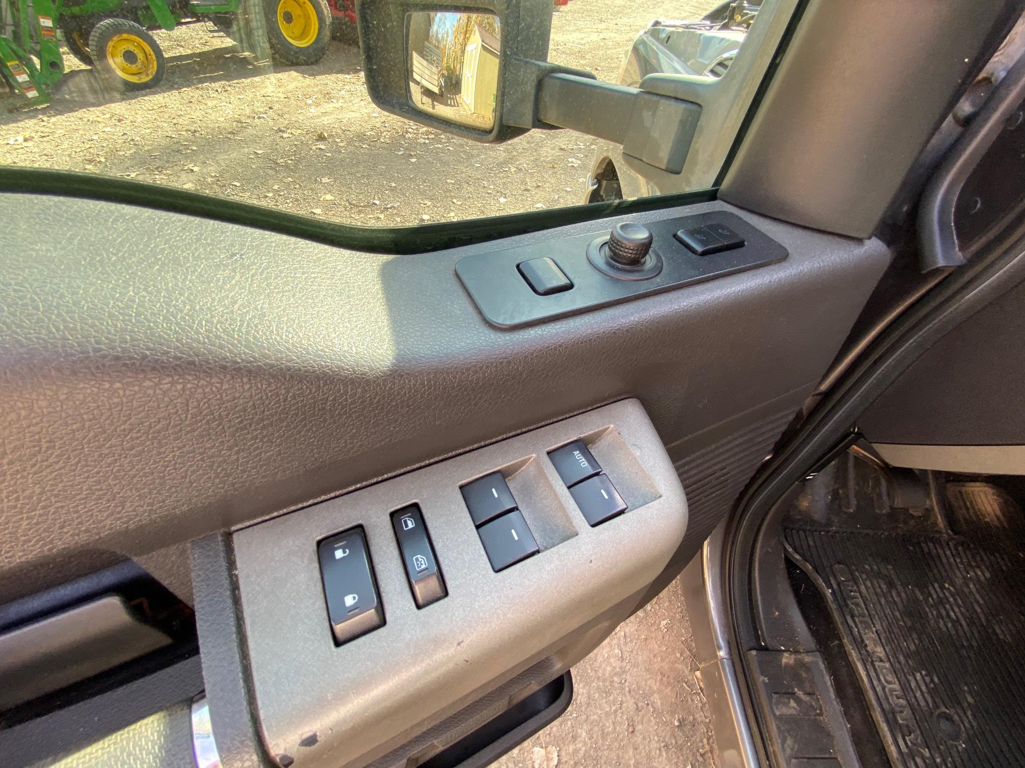 2011 FORD F350 - view 19 of 30