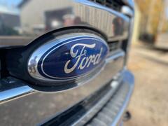 2011 FORD F350 - Image 9