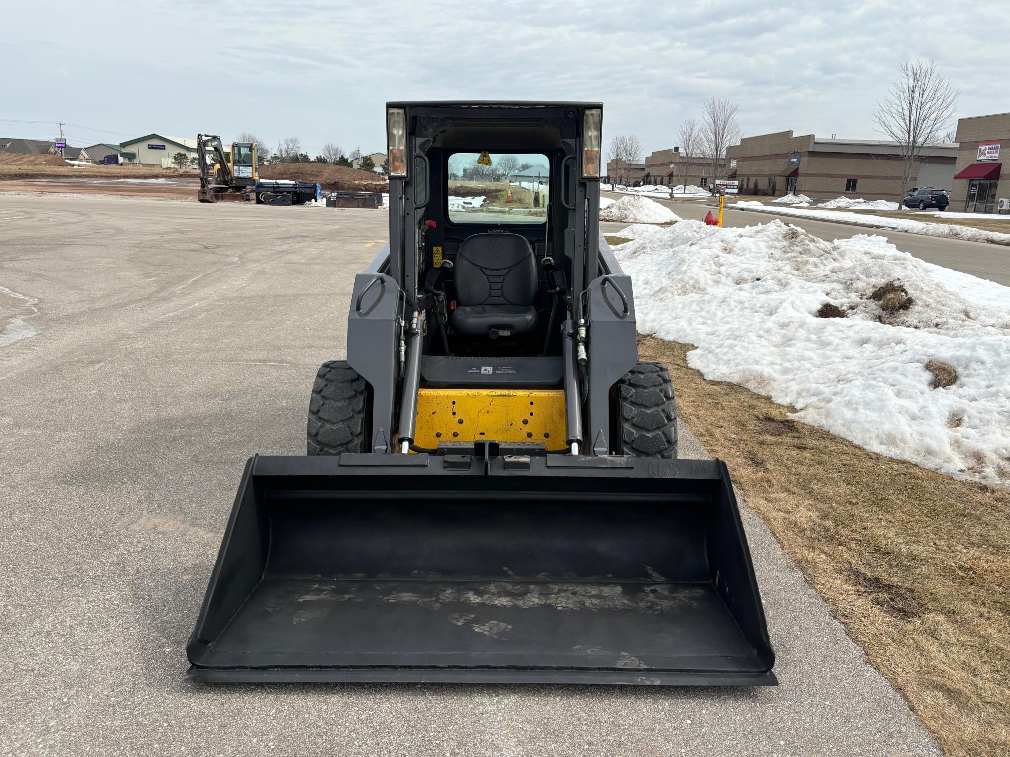 2008 NEW HOLLAND L170 - view 2 of 26